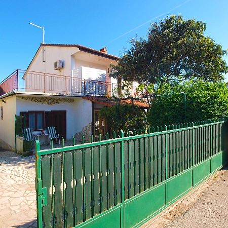 Apartments Luciano 1576 Лижнян Екстер'єр фото